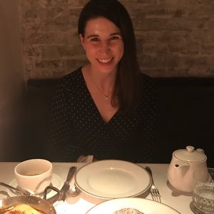 Meet your Posher, Hayley